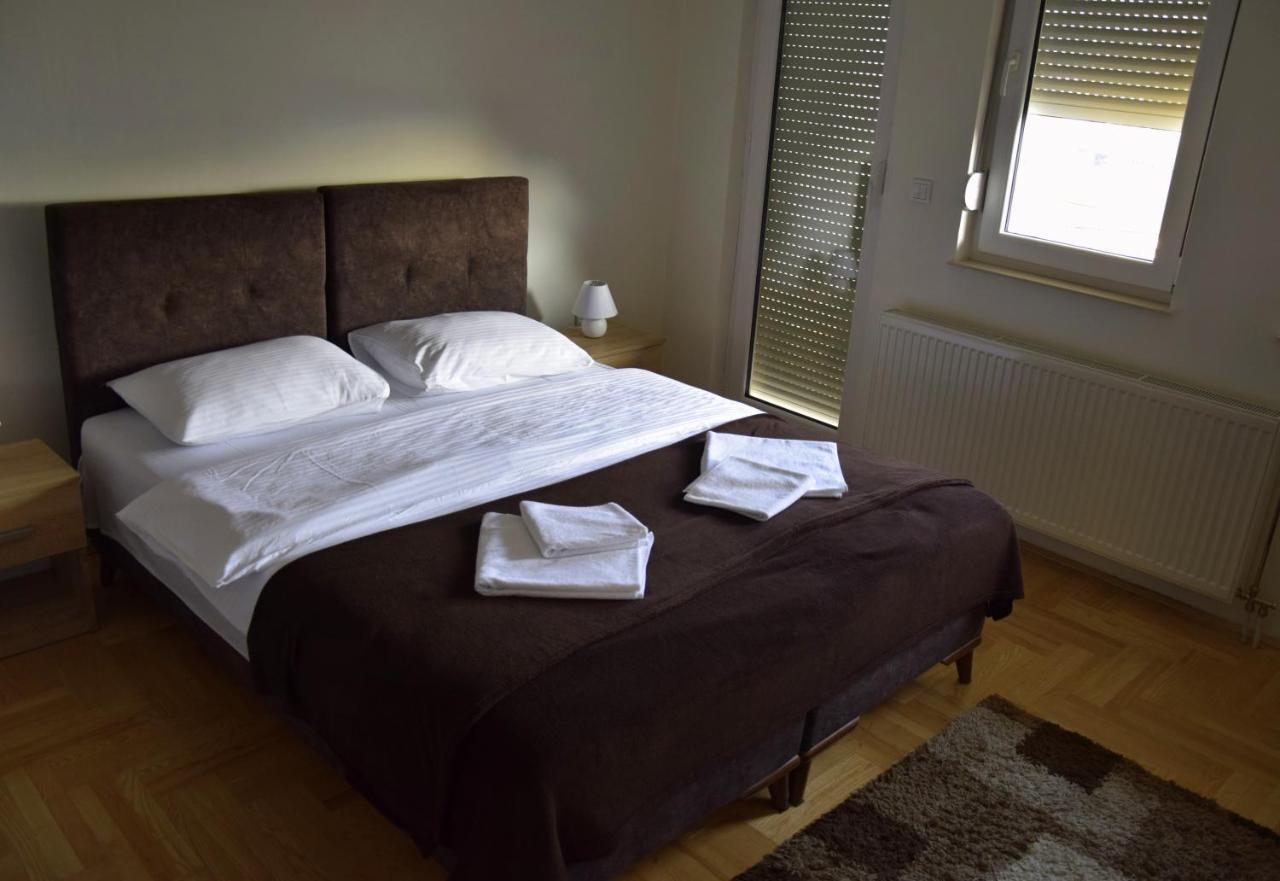 Apartmani Maric Novi Pazar Exteriör bild