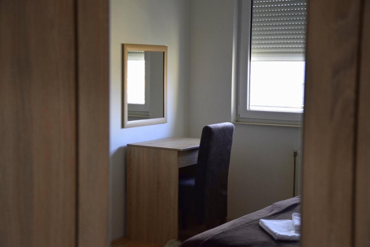 Apartmani Maric Novi Pazar Exteriör bild