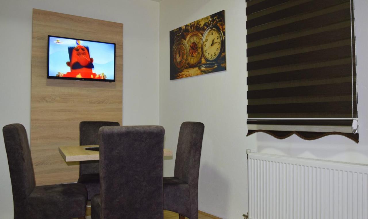 Apartmani Maric Novi Pazar Exteriör bild