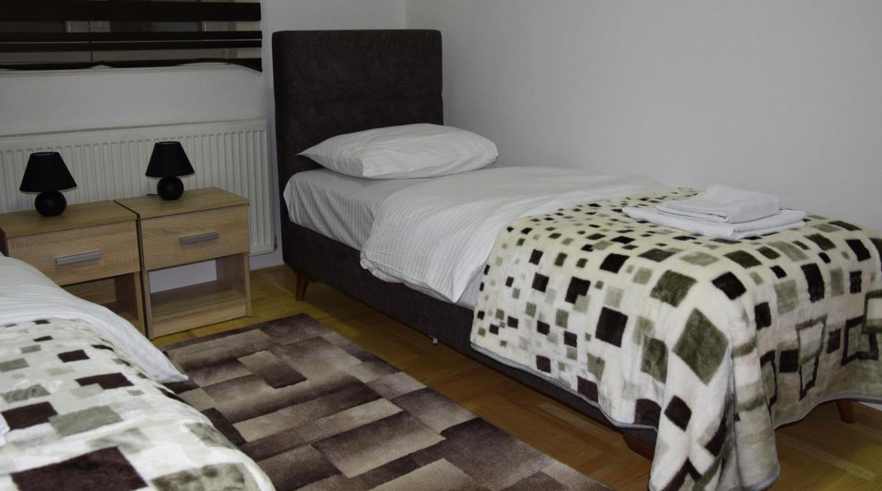 Apartmani Maric Novi Pazar Exteriör bild