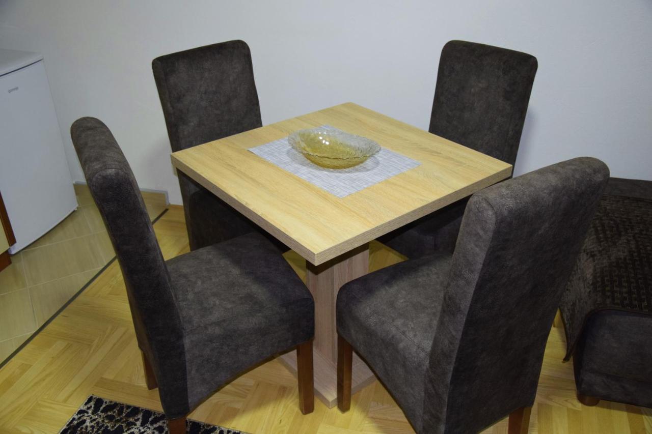 Apartmani Maric Novi Pazar Exteriör bild