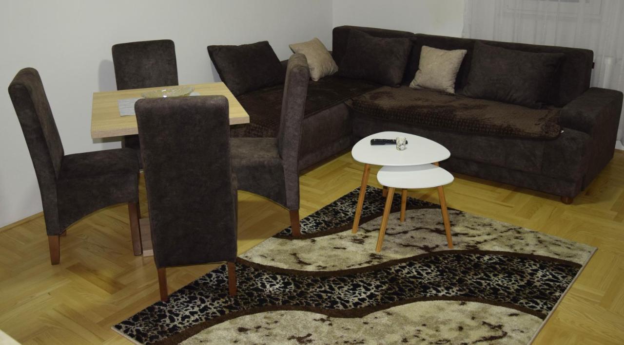 Apartmani Maric Novi Pazar Exteriör bild