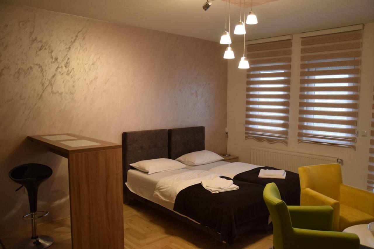 Apartmani Maric Novi Pazar Exteriör bild