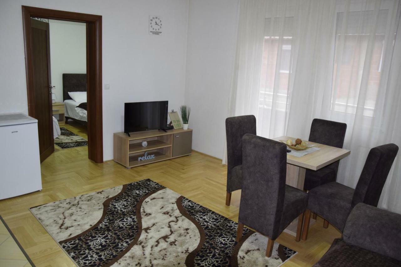 Apartmani Maric Novi Pazar Exteriör bild