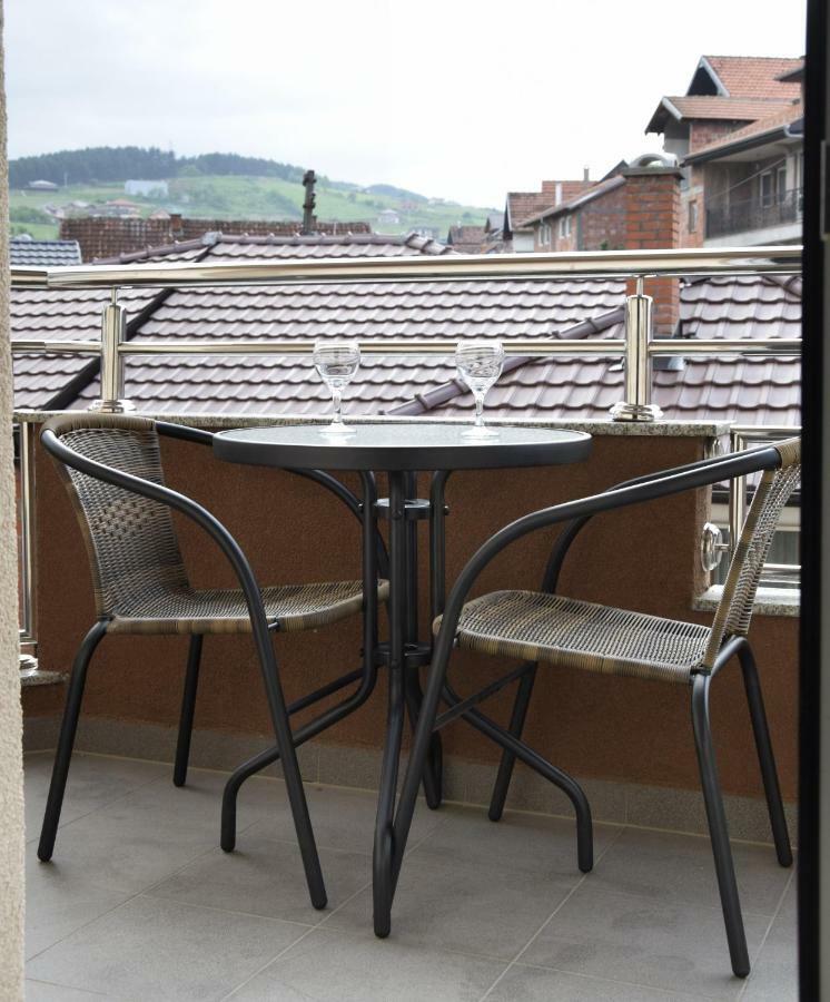 Apartmani Maric Novi Pazar Exteriör bild